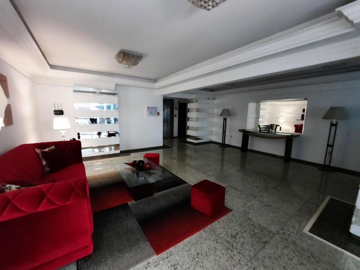 Apto Amplo 1Suite Mais 2Quartos - Quadra Mar 50M Da Praia - Somente Familiares Balneário Camboriú エクステリア 写真