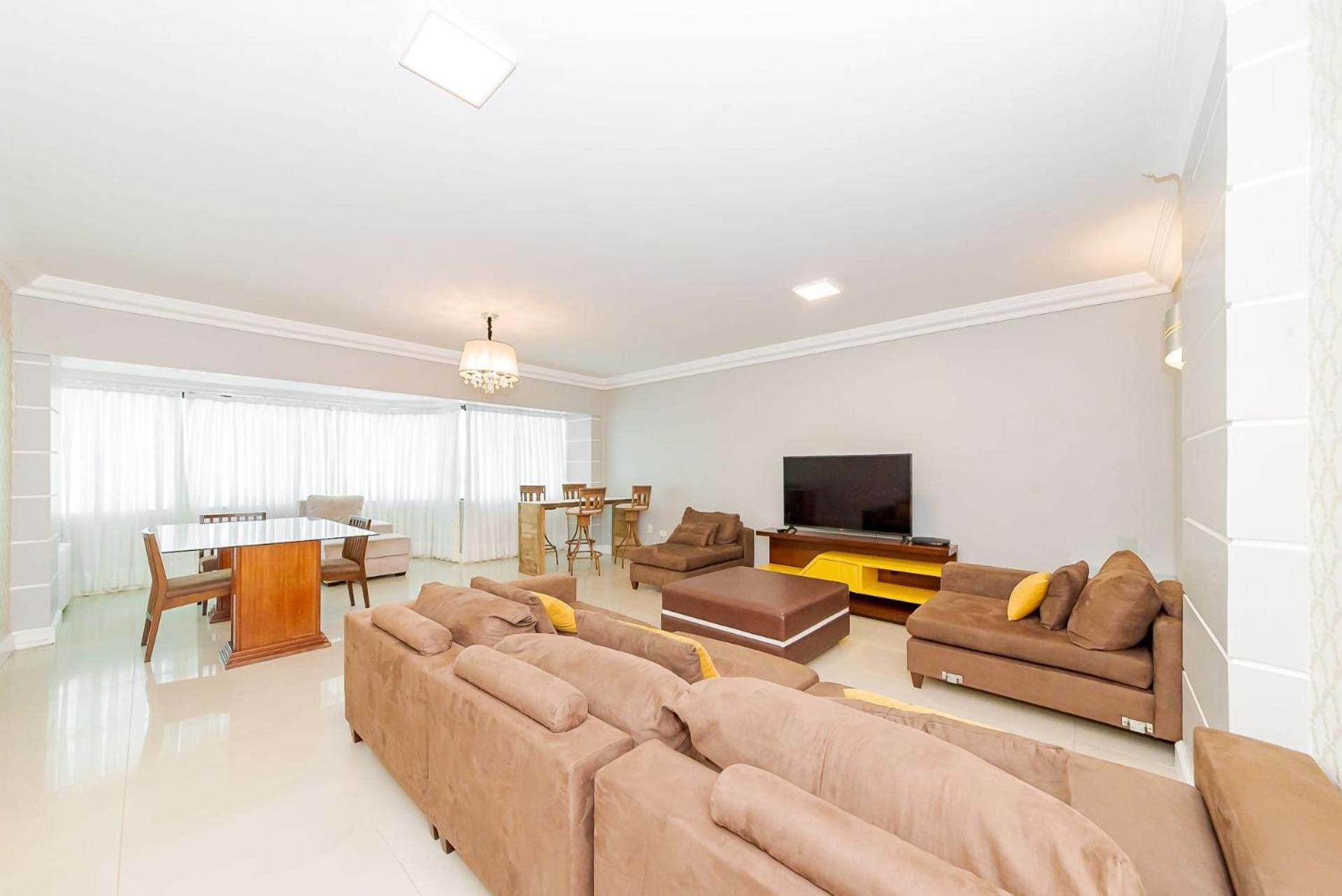 Apto Amplo 1Suite Mais 2Quartos - Quadra Mar 50M Da Praia - Somente Familiares Balneário Camboriú エクステリア 写真