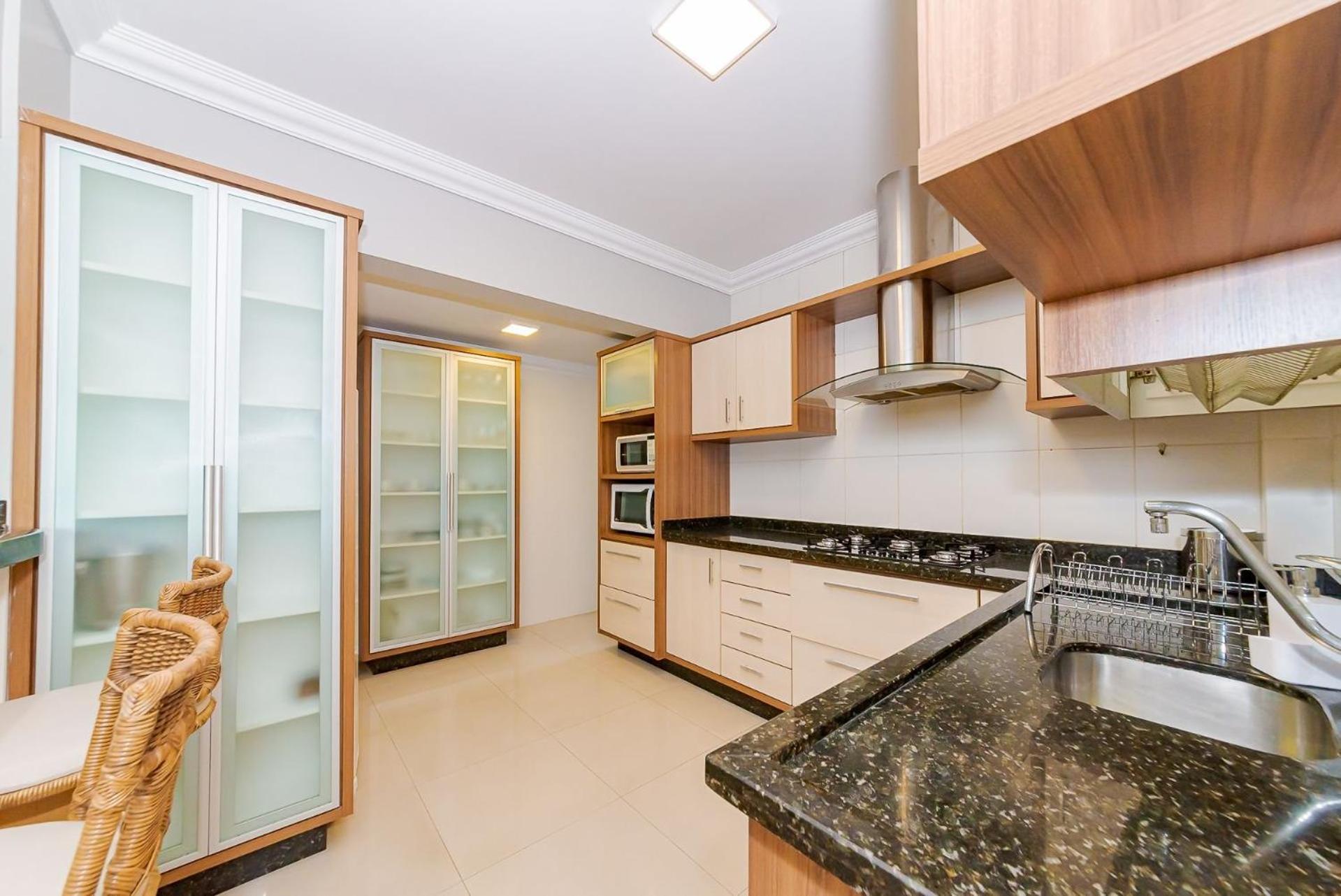 Apto Amplo 1Suite Mais 2Quartos - Quadra Mar 50M Da Praia - Somente Familiares Balneário Camboriú エクステリア 写真