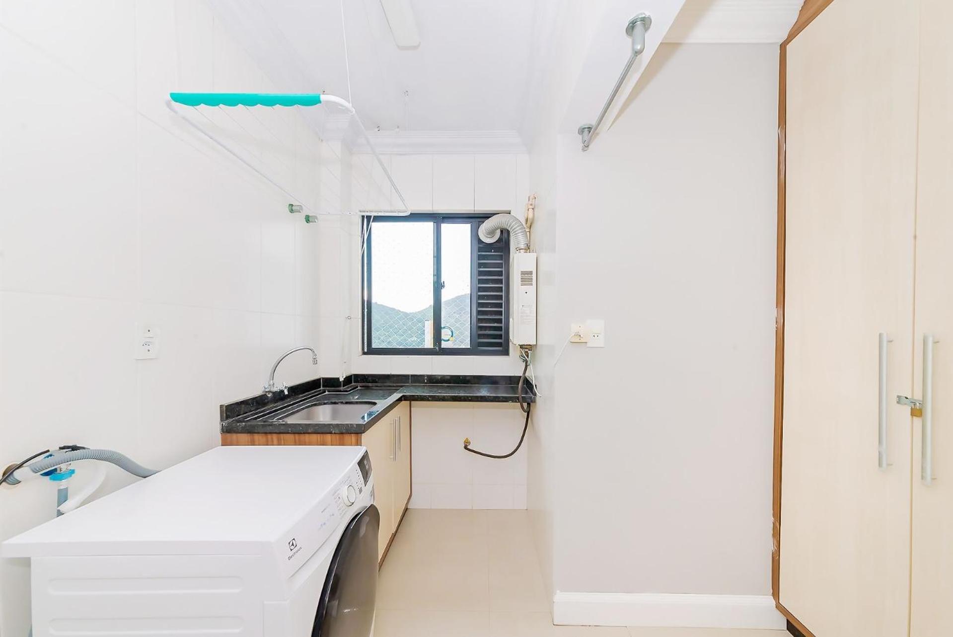 Apto Amplo 1Suite Mais 2Quartos - Quadra Mar 50M Da Praia - Somente Familiares Balneário Camboriú エクステリア 写真